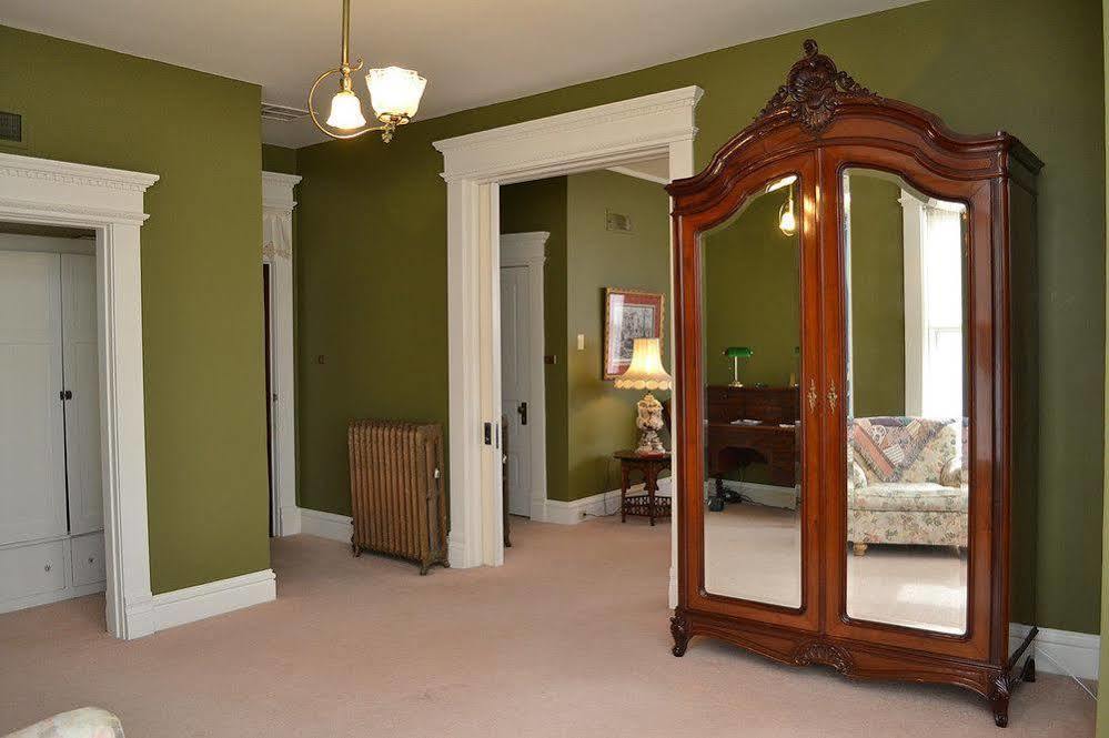 The Grand Anne Bed And Breakfast Keokuk Dış mekan fotoğraf