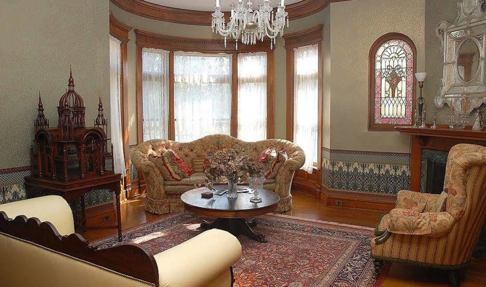The Grand Anne Bed And Breakfast Keokuk Dış mekan fotoğraf